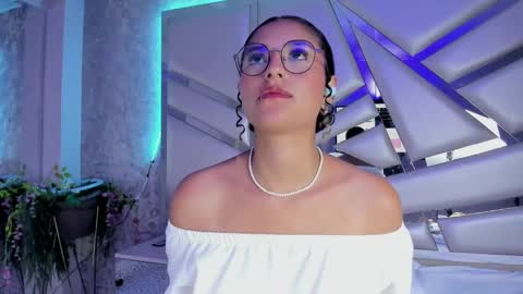 MIA 3 online show from February 2025 06:21:02 AM