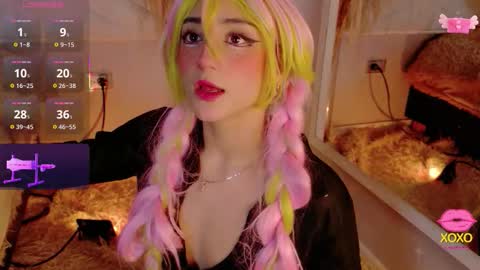   online show from December 2025 12:25:01 PM