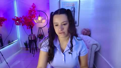 Miia online show from January 2026 03:33:01 AM