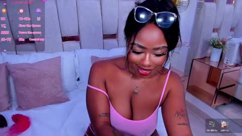 Snapshot of miia_schwarz chatting on January 2025 06:39:01 PM Miia Schwarz online show from January 2025 06:39:01 PM