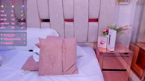 Snapshot of miia_schwarz chatting on January 2025 01:58:02 AM Miia Schwarz online show from January 2025 01:58:02 AM