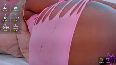 Snapshot of miia_schwarz chatting on September 2025 12:58:02 AM Miia Schwarz online show from September 2025 12:58:02 AM