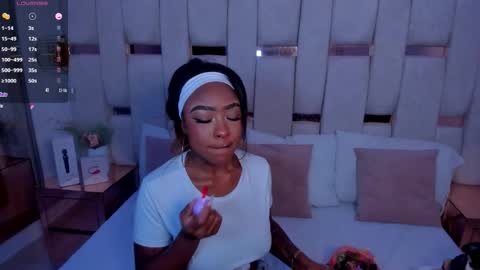 Snapshot of miia_schwarz chatting on September 2025 12:21:01 PM Miia Schwarz online show from September 2025 12:21:01 PM