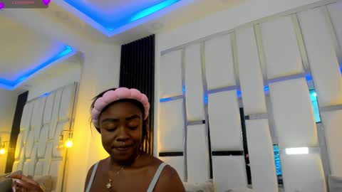 Snapshot of miia_schwarz chatting on October 2025 09:44:02 PM Miia Schwarz online show from October 2025 09:44:02 PM