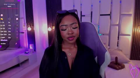 Snapshot of miia_schwarz chatting on October 2025 04:13:01 AM Miia Schwarz online show from October 2025 04:13:01 AM