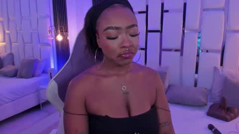 Snapshot of miia_schwarz chatting on November 2025 11:48:02 PM Miia Schwarz online show from November 2025 11:48:02 PM