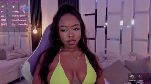 Snapshot of miia_schwarz chatting on November 2025 05:40:02 AM Miia Schwarz online show from November 2025 05:40:02 AM