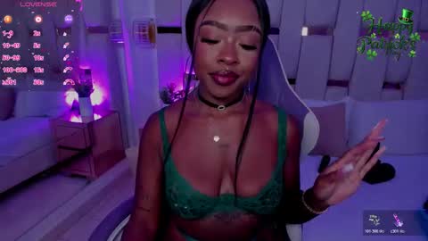 Miia Schwarz  online show from March 2026 12:03:01 AM