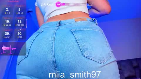 mia online show from December 2025 09:46:02 PM