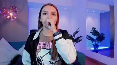 Miia 3 online show from February 2026 11:55:01 AM