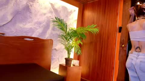 Snapshot of miiaa_cooper chatting on June 2026 04:07:02 PM CALL ME MIA online show from June 2026 04:07:02 PM