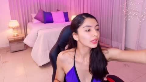 Snapshot of miiaa_evans chatting on February 2025 03:31:02 AM Mia online show from February 2025 03:31:02 AM