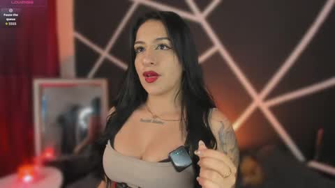 Snapshot of miiaa_stone chatting on May 2026 03:46:01 AM miiaa stone online show from May 2026 03:46:01 AM