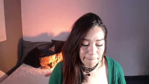 miiaawallace online show from February 2025 01:14:02 PM