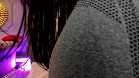 miilu  online show from December 2024 07:18:02 AM