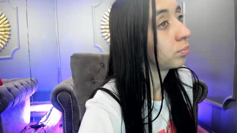 miilu  online show from February 2025 09:19:01 AM