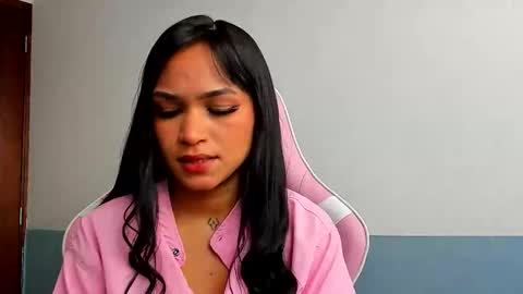 Snapshot of miiss_scarlett1 chatting on May 2026 10:04:02 PM Scarlett online show from May 2026 10:04:02 PM