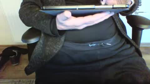 Snapshot of mik116 chatting on January 2025 09:42:02 AM mik online show from January 2025 09:42:02 AM