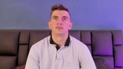 mikael online show from February 2026 03:47:01 AM