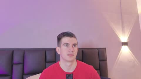 mikael online show from April 2026 04:45:02 AM