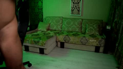 mike0xx online show from November 2025 11:14:01 AM