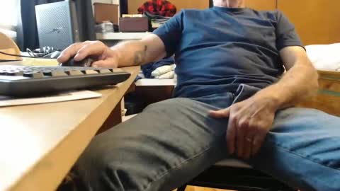 mike694fun online show from November 2025 03:07:02 PM