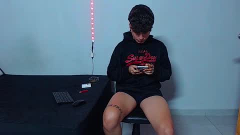 Mike IMDEPENDIENT MODEL online show from October 2025 04:22:02 AM