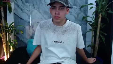 Mike 0233 online show from February 2025 11:28:01 AM