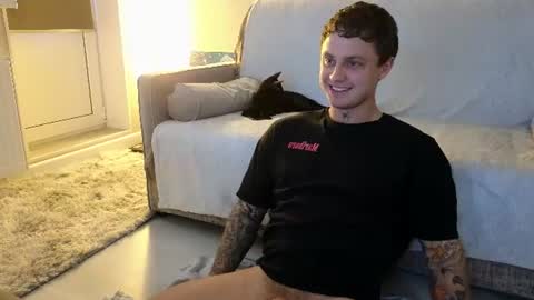Snapshot of mike___magic chatting on June 2026 02:03:02 AM Mike Magic online show from June 2026 02:03:02 AM