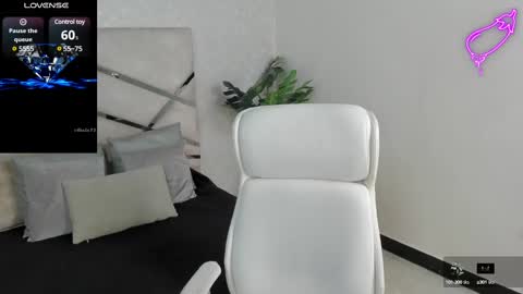 Mike Belle online show from February 2025 09:09:01 PM