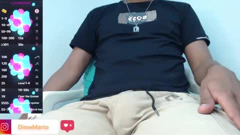 Snapshot of mike_black_22 chatting on May 2026 02:47:02 PM Mike online show from May 2026 02:47:02 PM
