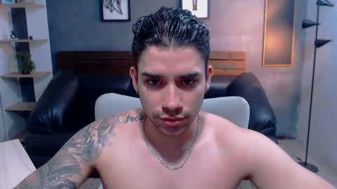 Snapshot of mike_montoya chatting on April 2026 10:32:02 PM Mike Montoya online show from April 2026 10:32:02 PM