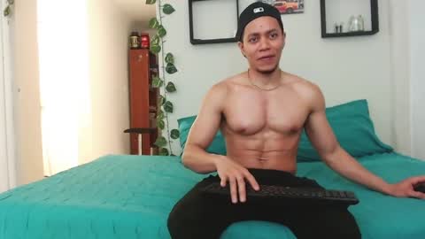 Enrique Rolly online show from September 2025 03:11:02 AM