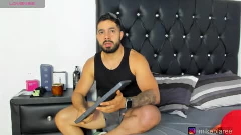 mikeblaree online show from April 2026 07:58:01 PM