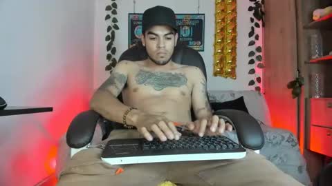 mikee_scooth online show from January 2025 10:12:01 PM