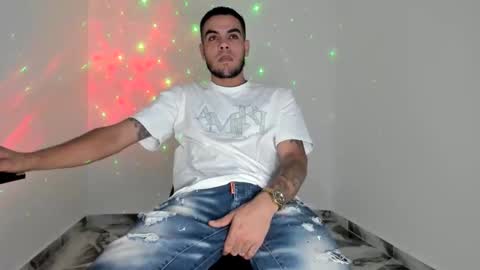 Snapshot of mikee_scooth chatting on April 2026 05:01:02 AM mikee_scooth online show from April 2026 05:01:02 AM