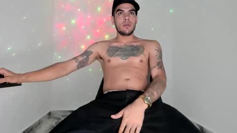Snapshot of mikee_scooth chatting on April 2026 09:50:02 PM mikee_scooth online show from April 2026 09:50:02 PM