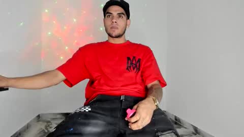 Snapshot of mikee_scooth chatting on May 2026 04:30:02 AM mikee_scooth online show from May 2026 04:30:02 AM
