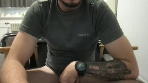 mikenlove1212 online show from January 2026 01:26:01 PM