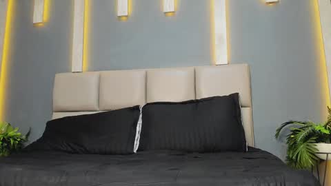 MIKE PARK  online show from September 2025 11:10:01 AM