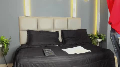 MIKE PARK  online show from September 2025 11:21:01 AM