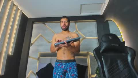 MIKE PARK  online show from October 2025 11:10:02 AM