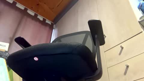 miker1239 online show from September 2025 01:56:01 PM