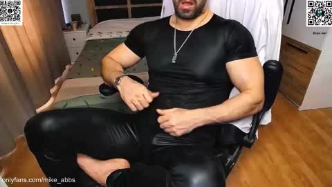 Mike    online show from March 2026 12:43:02 PM