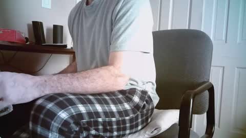 Mike online show from November 2025 01:58:02 PM