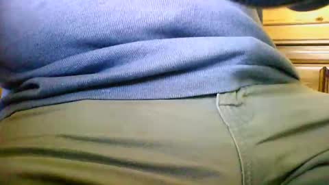 Snapshot of mikeybed chatting on April 2026 02:58:02 PM mikeybed online show from April 2026 02:58:02 PM