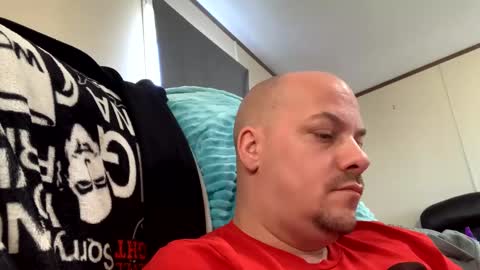 Snapshot of mikeylikesit2222 chatting on January 2025 06:27:02 PM mikeylikesit2222 online show from January 2025 06:27:02 PM
