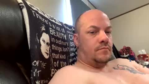 mikeylikesit2222 online show from December 2025 03:19:01 PM