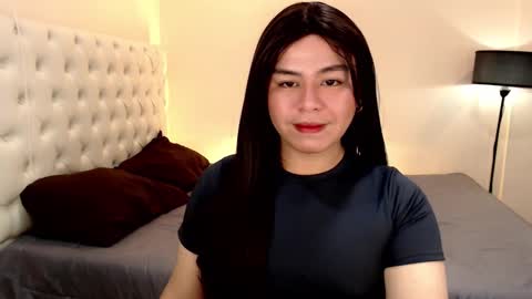Snapshot of mikha_sensual chatting on January 2025 07:07:02 PM Theresa Luna online show from January 2025 07:07:02 PM