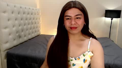Snapshot of mikha_sensual chatting on January 2025 01:59:02 AM Theresa Luna online show from January 2025 01:59:02 AM